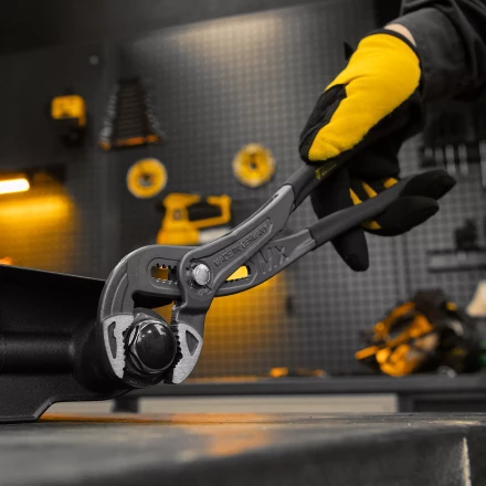 Клещи переставные Denzel 17907, кнопочный механизм, обливные рукоятки, 300 мм купить в Губкинске