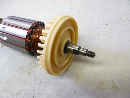 Ротор под шлиц U503-801-027 купить в Губкинске