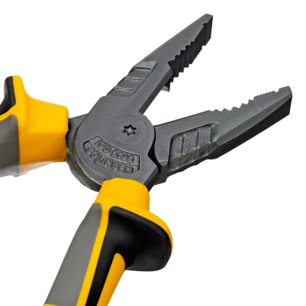 Плоскогубцы комбинированные 205 мм Denzel 17082, трехкомпонентные рукоятки купить в Губкинске