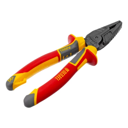 Плоскогубцы комбинированные Denzel 17086, диэлектрические трехкомпонентные рукоятки до 1000 В, 180 мм купить в Губкинске