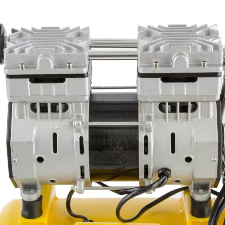 Компрессор безмаслянный Denzel DLS950/24 малошумный 58026 купить в Губкинске