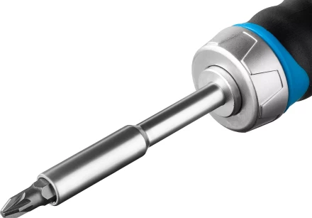 Набор ЗУБР "ПРОФЕССИОНАЛ": Отвертка реверсив с двухкомп рукоят, насадки, CrMo, рукоят с отсеком для хранения бит, 24 предмета 25353-H24 купить в Губкинске