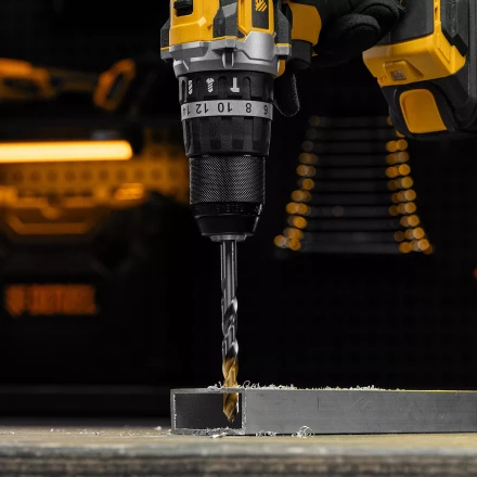 Сверло спиральное по металлу Denzel, 9 x 125 мм, Р6М5, Golden Tip, 718241 купить в Губкинске