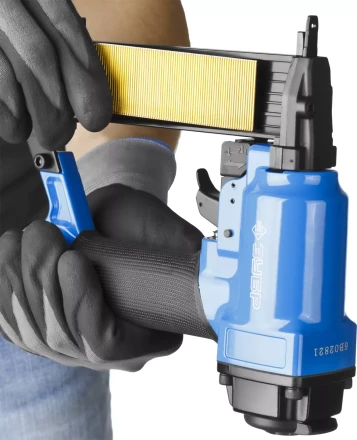 Степлер (гвозде/скобозабиватель) пневматический для скоб тип 55 (16-30 мм) и тип 300 (10-35 мм) 3192 серия ПРОФЕССИОНАЛ купить в Губкинске