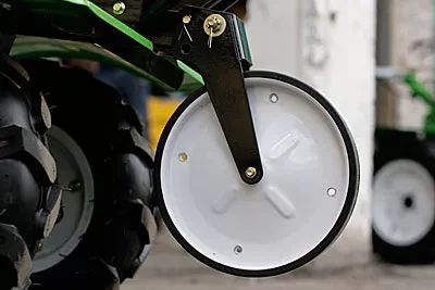 Культиватор-мотоблок бензиновый Aurora COUNTRY 800 HD купить в Губкинске