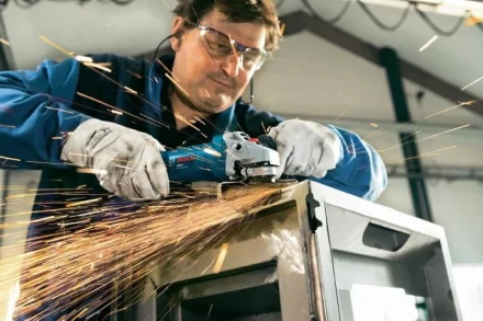 Углошлифовальная машина BOSCH GWS 7-115 Е (0.601.388.201) купить в Губкинске