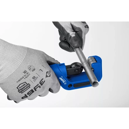 ЗУБР Нерж-32, 4 - 32 мм, на подшипниках, труборез для нержавеющей стали, Профессионал (23832) купить в Губкинске