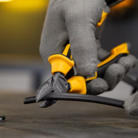 Бокорезы 180 мм Denzel 17782, трехкомпонентные рукоятки купить в Губкинске