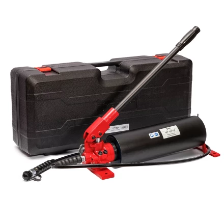 Помпа гидравлическая ручная КВТ ПМР-7035 объем маслобака 3.5 л (85140) купить в Губкинске