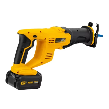 Пила сабельная аккумуляторная CRC-115, 18В Li-Ion Denzel 28465 купить в Губкинске