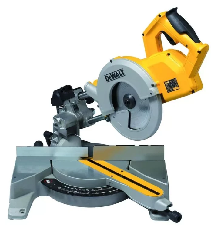 Пила торцовочная(торцевая) DeWalt DW777 купить в Губкинске