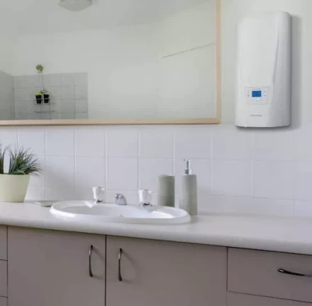 Проточный водонагреватель ELECTROLUX SP 18-27 MULTYTRONIC купить в Губкинске