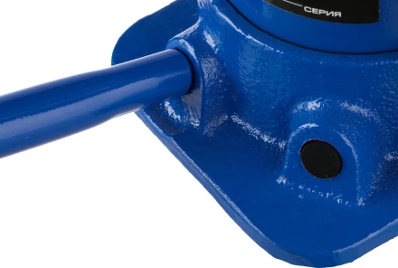 Домкрат гидравлический бутылочный T50, 2т, 180-347мм, в кейсе, ЗУБР Профессионал 43060-2-K 43060-2-K_z01 купить в Губкинске