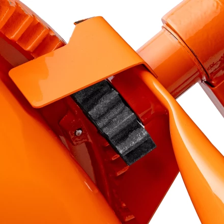 Бетоносмеситель Сибртех БСЕ-160 95478, 160 л, 700 Вт купить в Губкинске