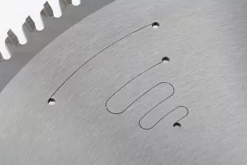 Пильный диск по дереву 305 x 30 x 96Т GROSS 73346 купить в Губкинске