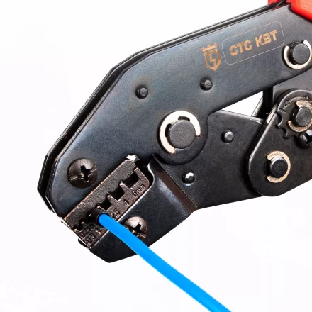 Пресс-клещи КВТ СТС-В с матрицами 0.25–6, 6–16 для опрессовки втулочных наконечников (набор) (85272) купить в Губкинске