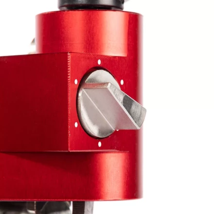 Инструмент КВТ IMS 10–52 для снятия изоляции на кабелях из сшитого полиэтилена 16–52 мм (101904) купить в Губкинске