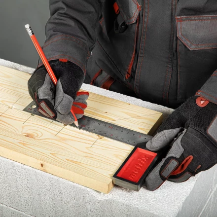 Угольник стальной Matrix, 250 мм, градуировка 32390 купить в Губкинске