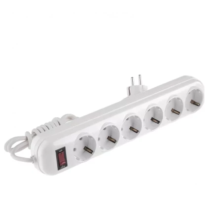 Удлинитель бытовой с заземлением и выключателем 3 м 6 розеток 10 A серия УХз10 Denzel 95981 купить в Губкинске