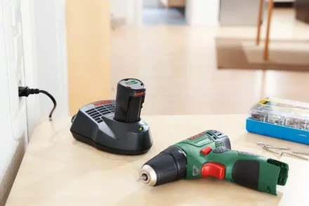 Аккумуляторная дрель BOSCH PSR 10,8 LI-2 (0.603.972.909) купить в Губкинске