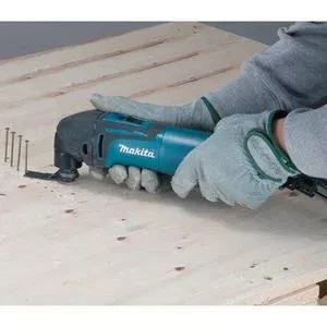 Мультитул Makita ТМ3000CX3 купить в Губкинске