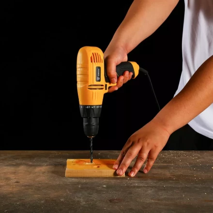 Дрель-шуруповерт сетевой DEKO DKSD500W, 063-4053 купить в Губкинске