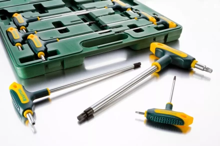 Набор KRAFTOOL Ключи &quot;INDUSTRIE&quot; имбусовые,Cr-Mo(S2),Т-образные,эргоном двухкомп рукоятка,TORX Hole 10-50,9 шт,в боксе 27455-H9 купить в Губкинске