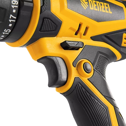 Дрель-шуруповерт сетевая ударная Denzel 26211, ISD-300-13 купить в Губкинске