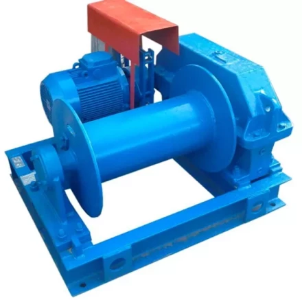 Лебедка тяговая ТЭЛ-1 г/п 1000 кг Н-50 м (без каната) 11416 купить в Губкинске