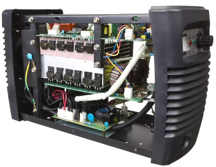 Инвертор ЗУБР сварочный, электр. 1,6-3,2 мм, А20-140, 1*220В ЗАС-140 купить в Губкинске