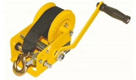 Лебедка ручная LRB 1600, 725 кг, лента 10 м. LB купить в Губкинске