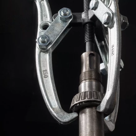 Съемник механический трехлапковый КВТ СМ-80Т серия ПРОФИ (82125) купить в Губкинске