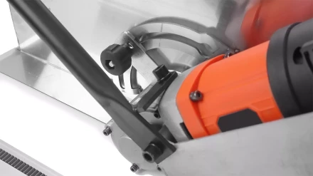 Электрический резчик MESSER BL600 с бесщеточным двигателем (с направляющей шиной) купить в Губкинске