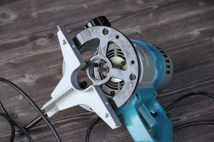 Фрезер Makita 3601B купить в Губкинске