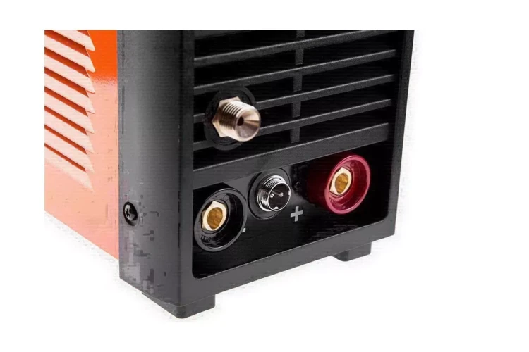 Сварочный аппарат WESTER TIG 220 купить в Губкинске