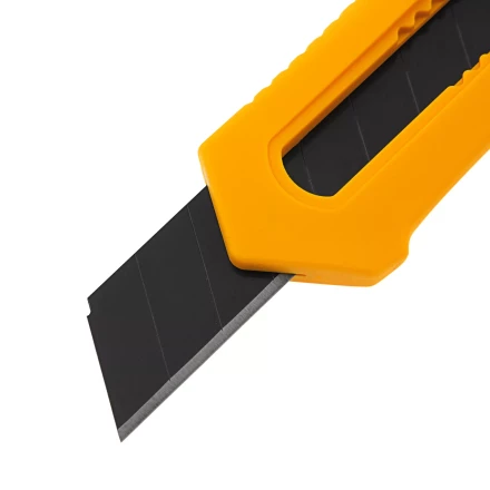 Нож Denzel, 18 мм, сменное лезвие, SK4, облегченный корпус, нажимной фиксатор, 78941 купить в Губкинске