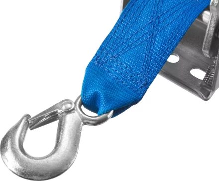 Лебедка ручная барабанная ЗУБР "ПРОФЕССИОНАЛ", тяговая, ленточная, 1,1т, 10м 43115-1.1 купить в Губкинске