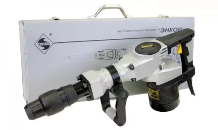 Молоток отбойный SDSmax МЭ-1500 50136 купить в Губкинске