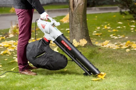 Пылесос ЗУБР садовый электрический, мусоросборник 40л, 2600Вт, 11000 - 15000об/мин, 12м3/мин, 160-270км/ч ЗПСЭ-2600 купить в Губкинске