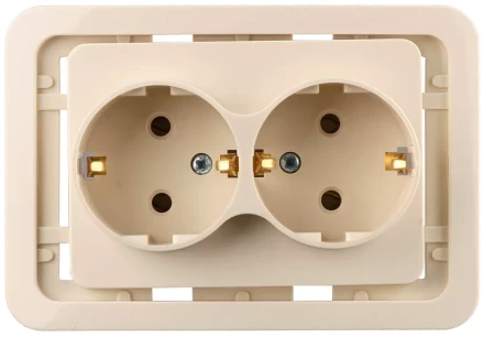 Розетка СВЕТОЗАР &quot;ГАММА&quot; двойная, с заземлением, цвет бежевый, 16А/~250В SV-54107-B купить в Губкинске