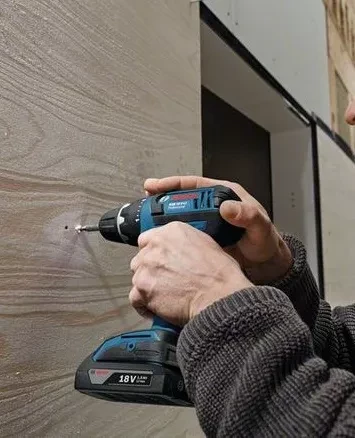 Аккумуляторная дрель-шуруповерт BOSCH GSR 18 V-LI (0.601.866.10J) купить в Губкинске