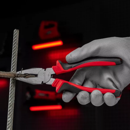 Плоскогубцы комбинированные Matrix, 200 мм, хром-ванадий, двухкомпонентные рукоятки, 17092 купить в Губкинске