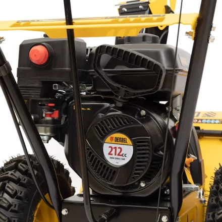 Бензиновая снегоуборочная машина SB 560, 212 cc, ручной старт Denzel 97651 купить в Губкинске