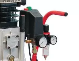 Компрессор масляный поршневой ременной В 4800В/ 100 СТ4 Fubag купить в Губкинске