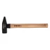 Молоток слесарный, Denzel 800 г, кованый квадратный боек, буковая рукоятка 10435 купить в Губкинске