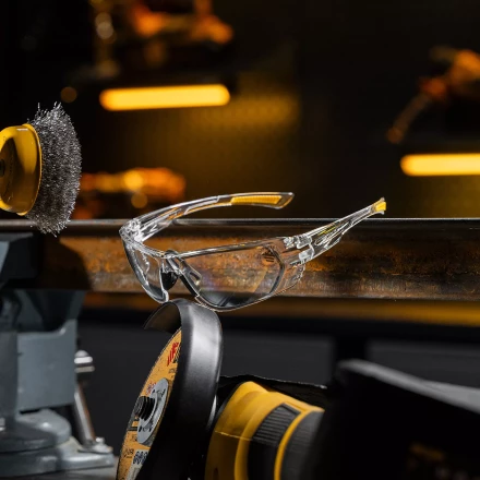 Очки защитные открытые Denzel 89198, поликарбонатные, прозрачная линза купить в Губкинске