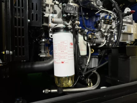 Дизельный генератор Vektor AD-120Y-T400 в шумозащитном кожухе купить в Губкинске