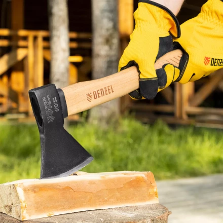 Топор, 600 г Denzel, кованый, буковое топорище 21631 купить в Губкинске