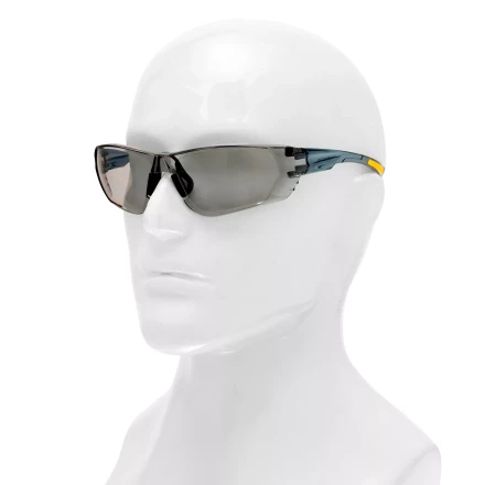 Очки защитные открытые Denzel 89200, поликарбонатные, дымчатая линза купить в Губкинске