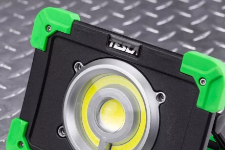 Фонарь TESLA PWPB 20Вт, 1800 Лм купить в Губкинске